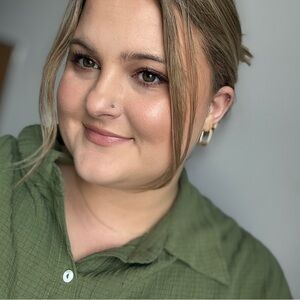 Meet your Posher, Allyssa